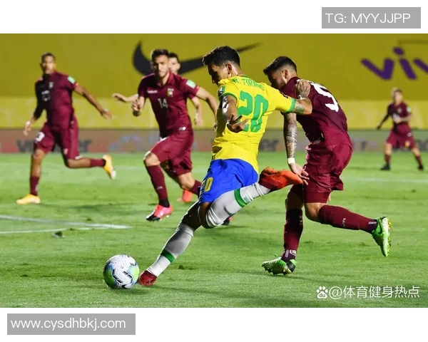 爱猫的足球明星如何在绿茵场上与爱宠共享快乐时光